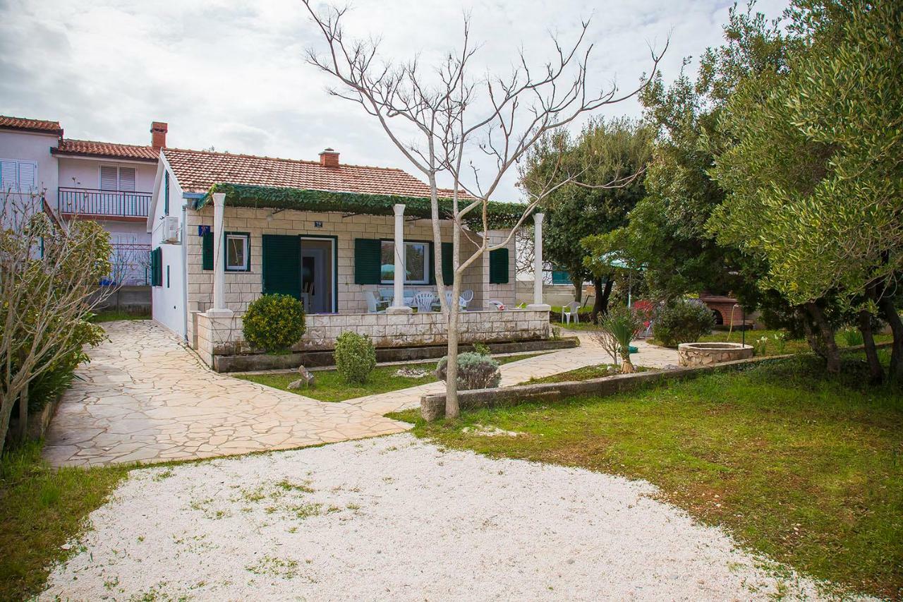 Holiday House "Kale" Drace Exterior photo